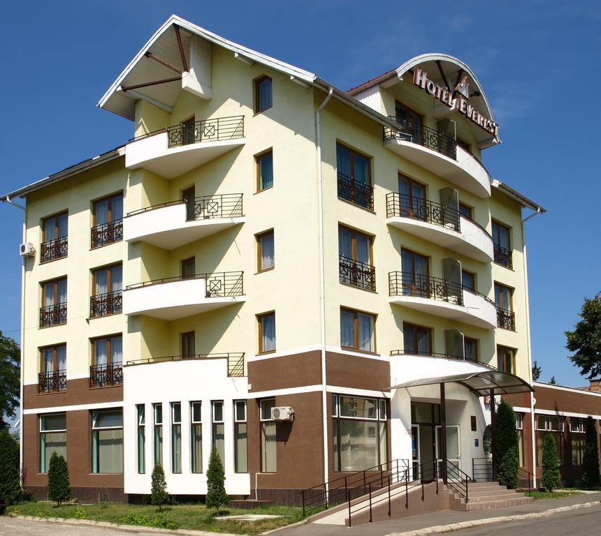 Hotel Everest Târgu-Mureş Buitenkant foto