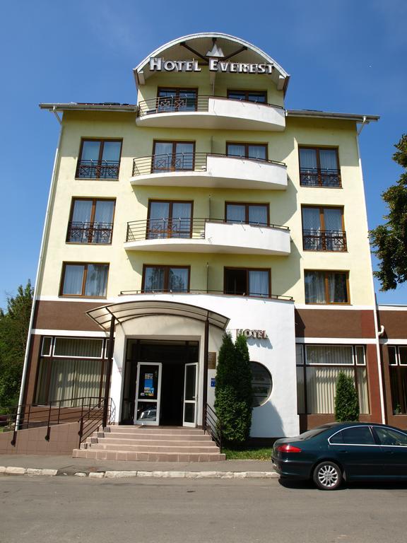 Hotel Everest Târgu-Mureş Buitenkant foto