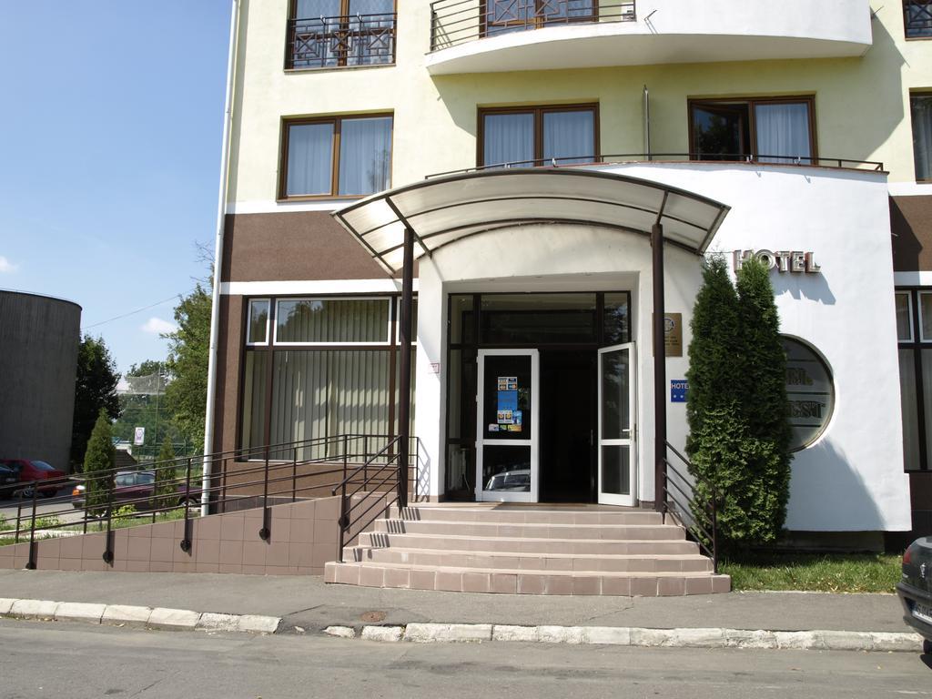 Hotel Everest Târgu-Mureş Buitenkant foto