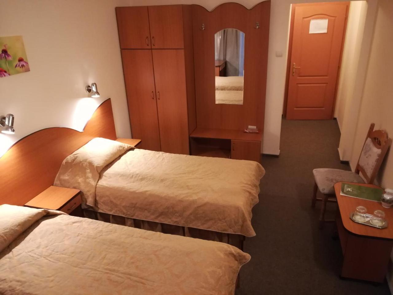 Hotel Everest Târgu-Mureş Buitenkant foto
